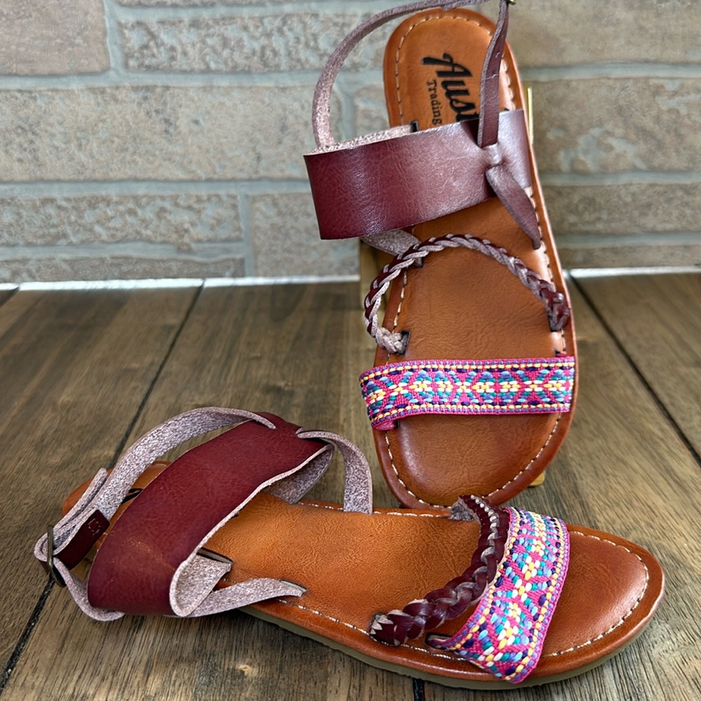 NWOT Austin Trading Co Girls Boho Leather Ankle Strap Embroidered Sandal / Sz 1